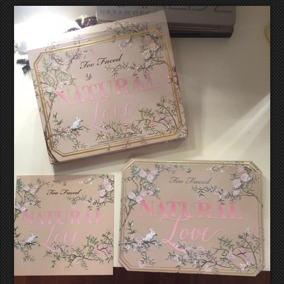 TOO FACED limited edition eyeshadow palette - Picture 3 of 7